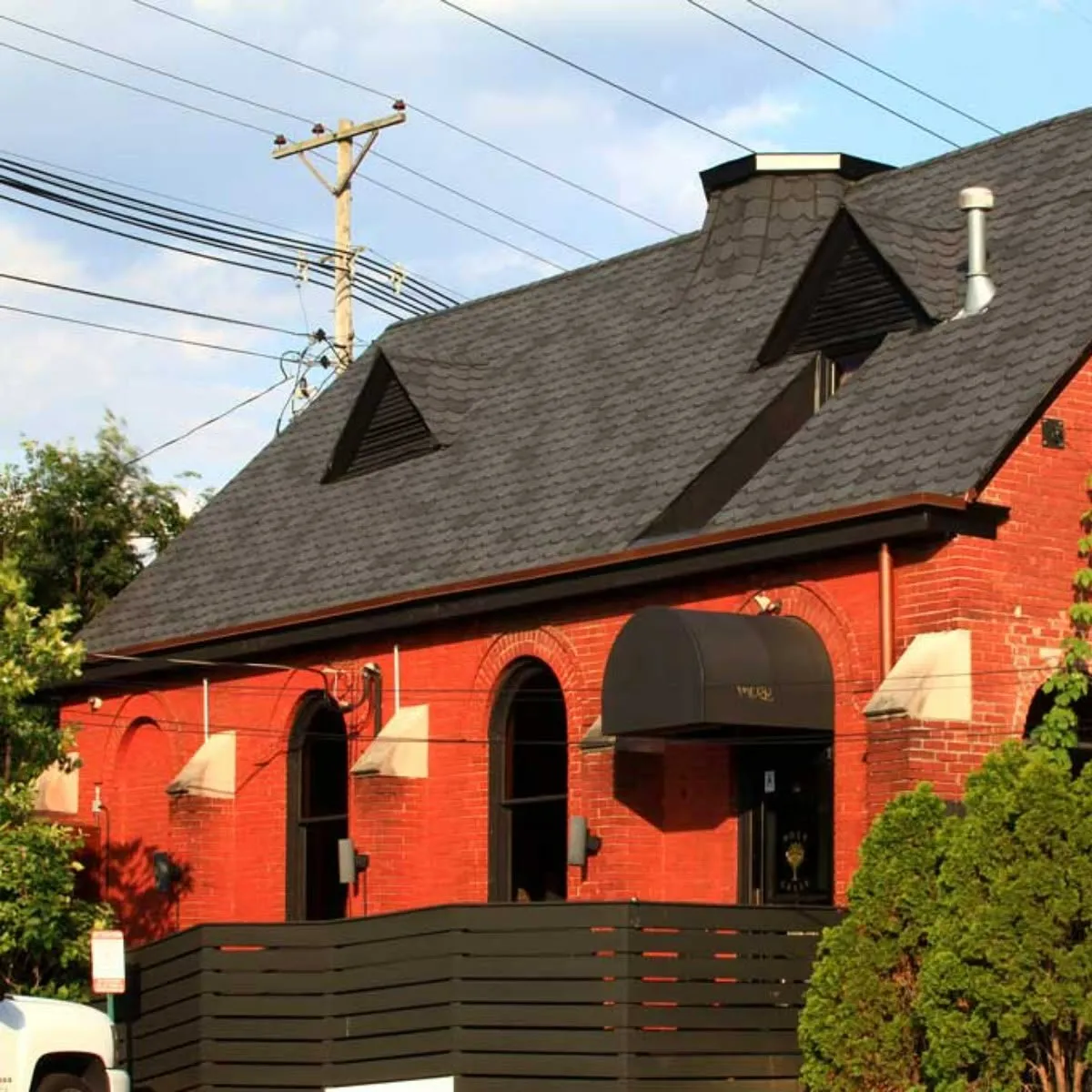 Residential and commercial roofing services for brick properties in La Presa, CA